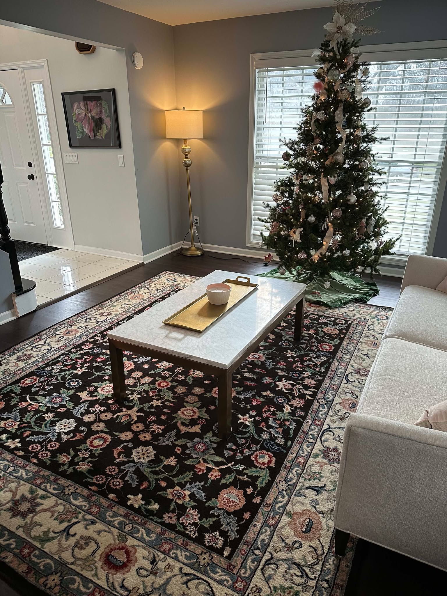 Bright living room rug after cleaning